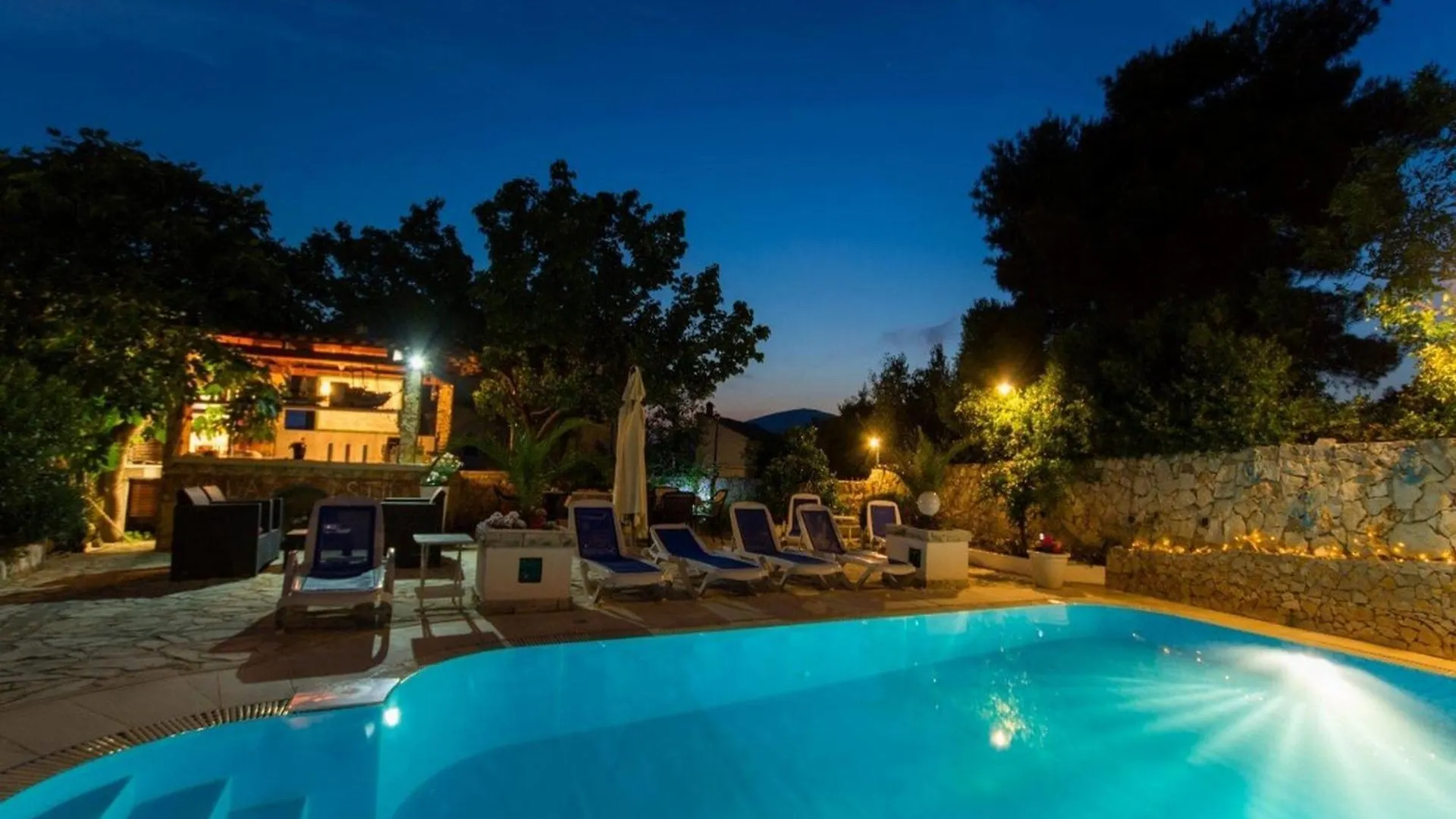 Villa Stil - Studio Apartment With Balcony And Sea View 201 Trogir 0*,