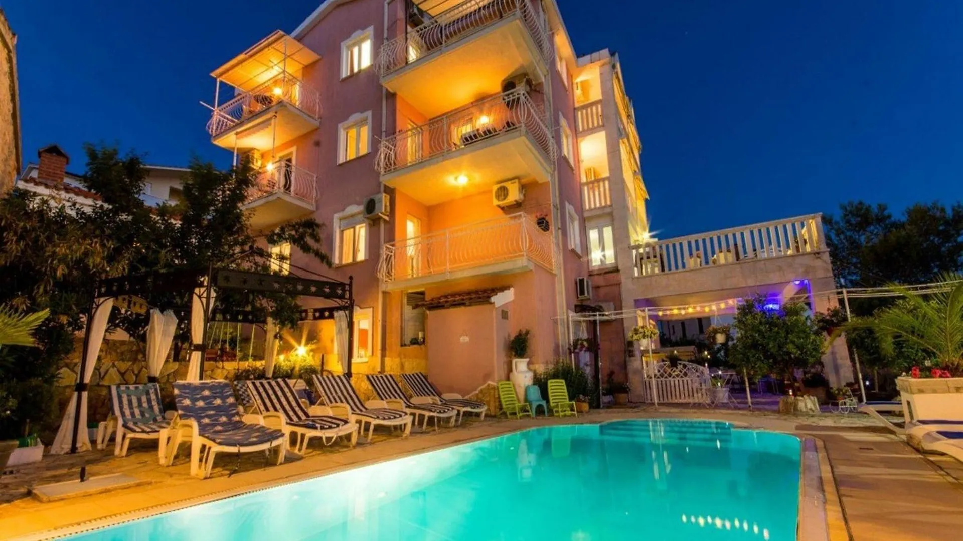 Villa Stil - Studio Apartment With Balcony And Sea View 201 Trogir Croatia