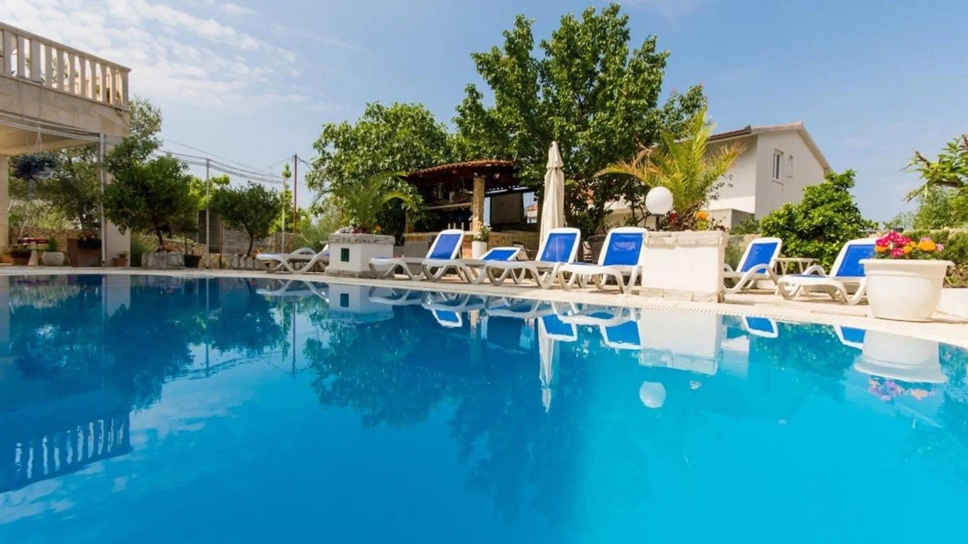 Villa Stil - Studio Apartment With Balcony And Sea View 201 Trogir
