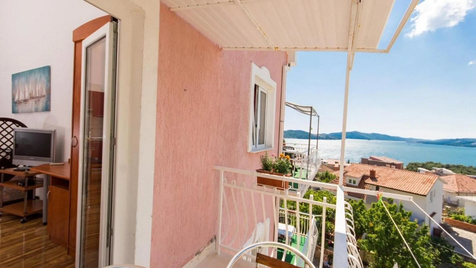 Villa Stil - Studio Apartment With Balcony And Sea View 201 Trogir 0*,